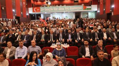 - "Bizim birbirimize sarılıp güçlü hale gelmememiz için her şeyi