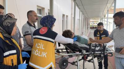 SAMSUN (AA) – Samsun’un Alaçam ilçesinde tartıştığı kişiyi bıçakla yaralayan