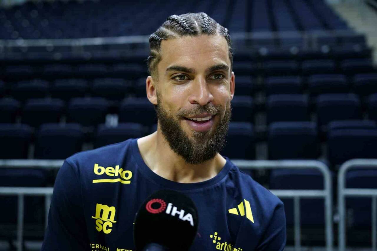 Fenerbahçe Erkek Basketbol Takımı’nın başarılı oyuncusu Scottie Wilbekin, yaşadığı sakatlık