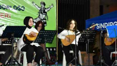 Balıkesir’in Sındırgı ilçesinde, “Hayat Boyu Öğrenme Haftası” etkinlikleri çerçevesinde 2024-2025