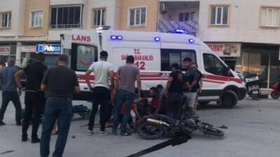 Mersin’in Mut ilçesinde tırla çarpışan motosikletin sürücüsü ağır yaralandı. Kaza,