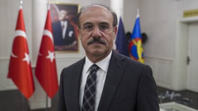 - THK Kayyum Heyeti Başkanı Kemal Yurtnaç:
- "Ekibimiz, 24 saat