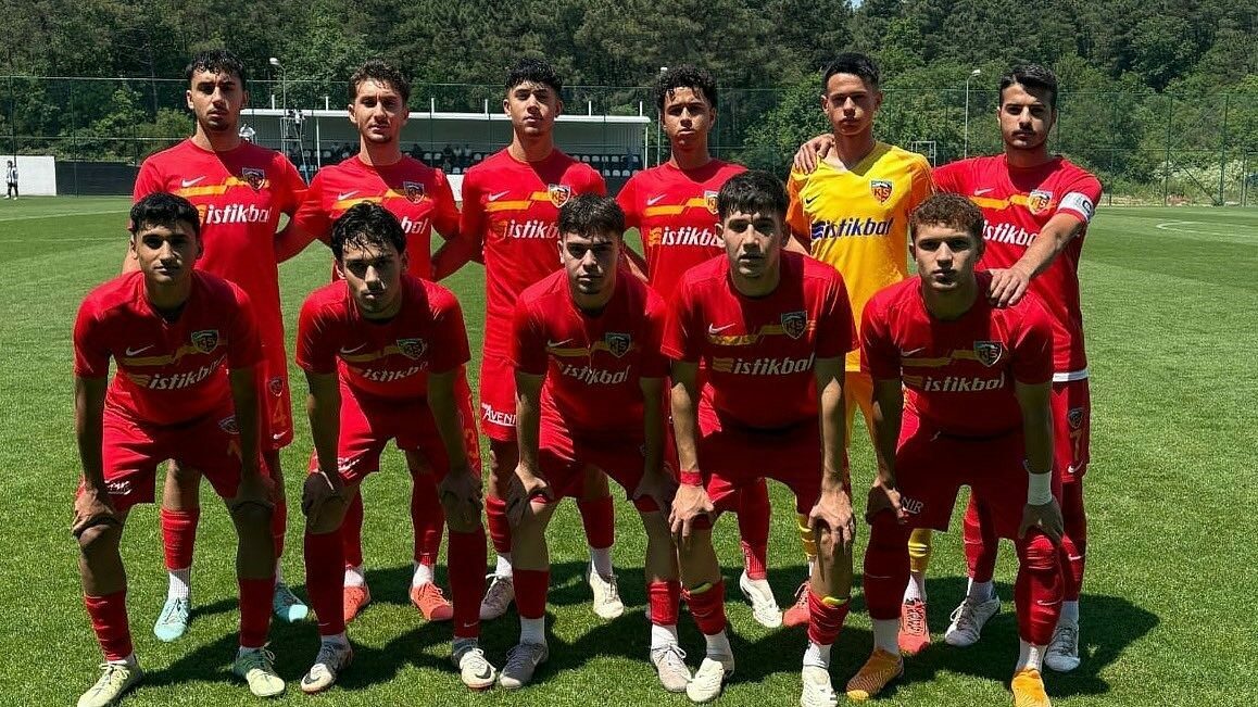 U19 Gelişim Ligi 38. hafta maçında Beşiktaş ile Kayserispor karşılaştı.