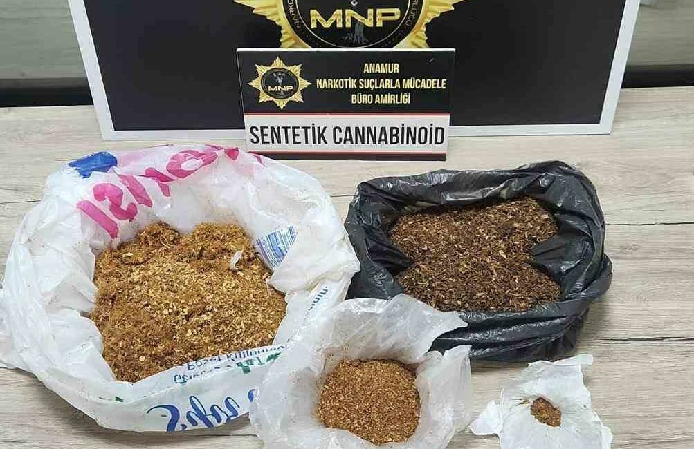 Mersin’in Anamur ilçesinde uyuşturucu madde ticareti yapan şüpheli yakalanıp tutuklandı.
