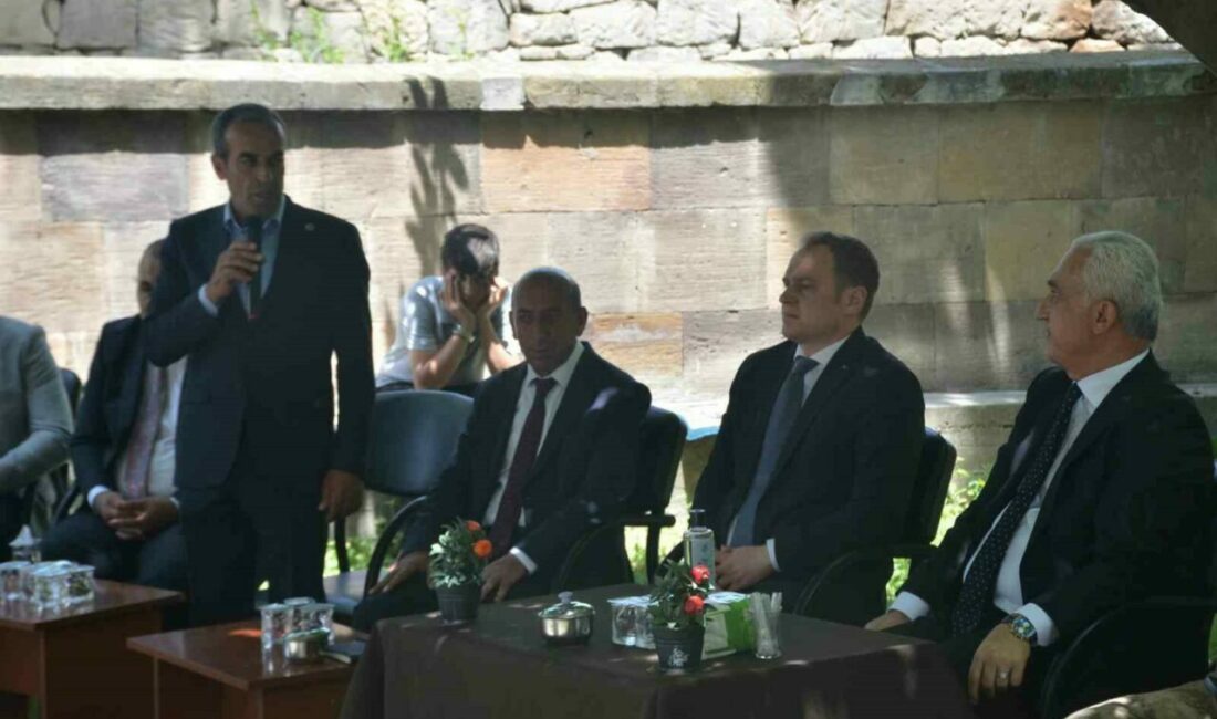 Muş Valisi Avni Çakır, vatandaşların konforunu artırmak için gece gündüz