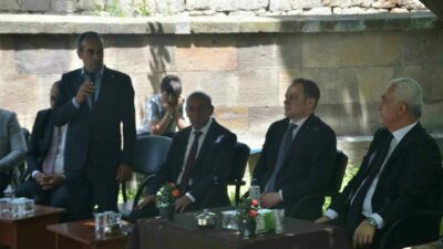 Muş Valisi Avni Çakır, vatandaşların konforunu artırmak için gece gündüz