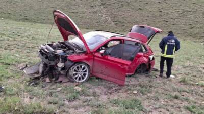 Van’da otomobilin uçuruma yuvarlanması sonucu meydana gelen trafik kazasında sürücü