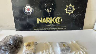 VAN (AA) – Van’da polis ekiplerince düzenlenen uyuşturucu operasyonlarında 29