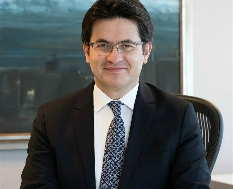 - Yapı Kredi Yatırım Genel Müdürü Yılmaz Arısoy:
- "Kazandığımız ödüllerden