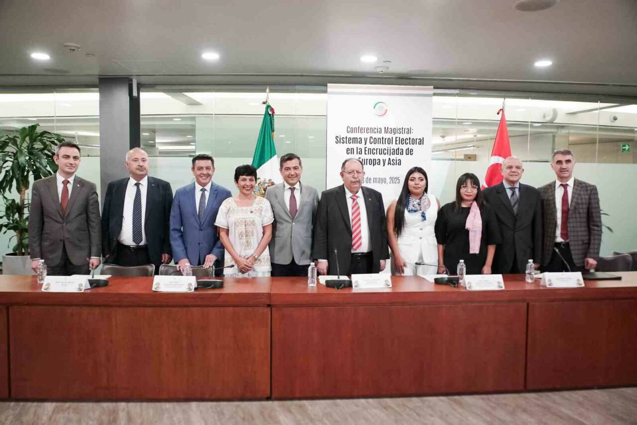 Yüksek Seçim Kurulu (YSK) Başkanı Ahmet Yener ve yönetim kurulu