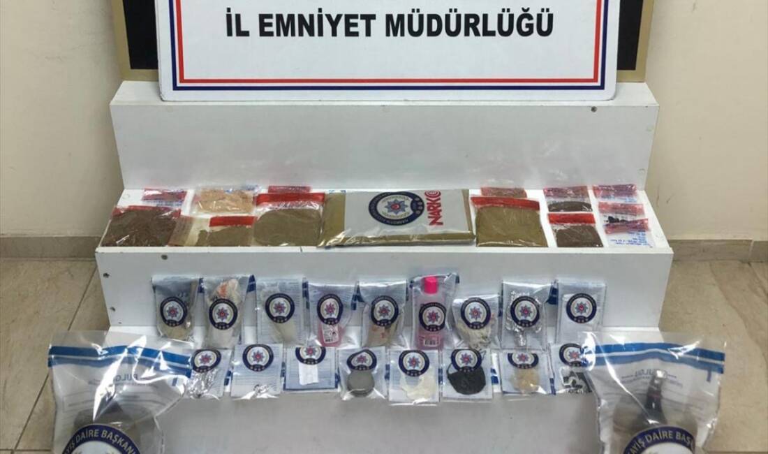 ZONGULDAK (AA) – Zonguldak’ta düzenlenen uyuşturucu operasyonunda gözaltına alınan 4