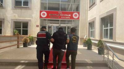 Aksaray’da karşılıksız çek ve 2 tutuklunun kaçması suçlarından aranan ve