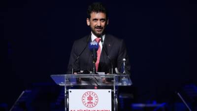 - Kültür ve Turizm Bakan Yardımcısı Batuhan Mumcu:
- "Gerek yapay