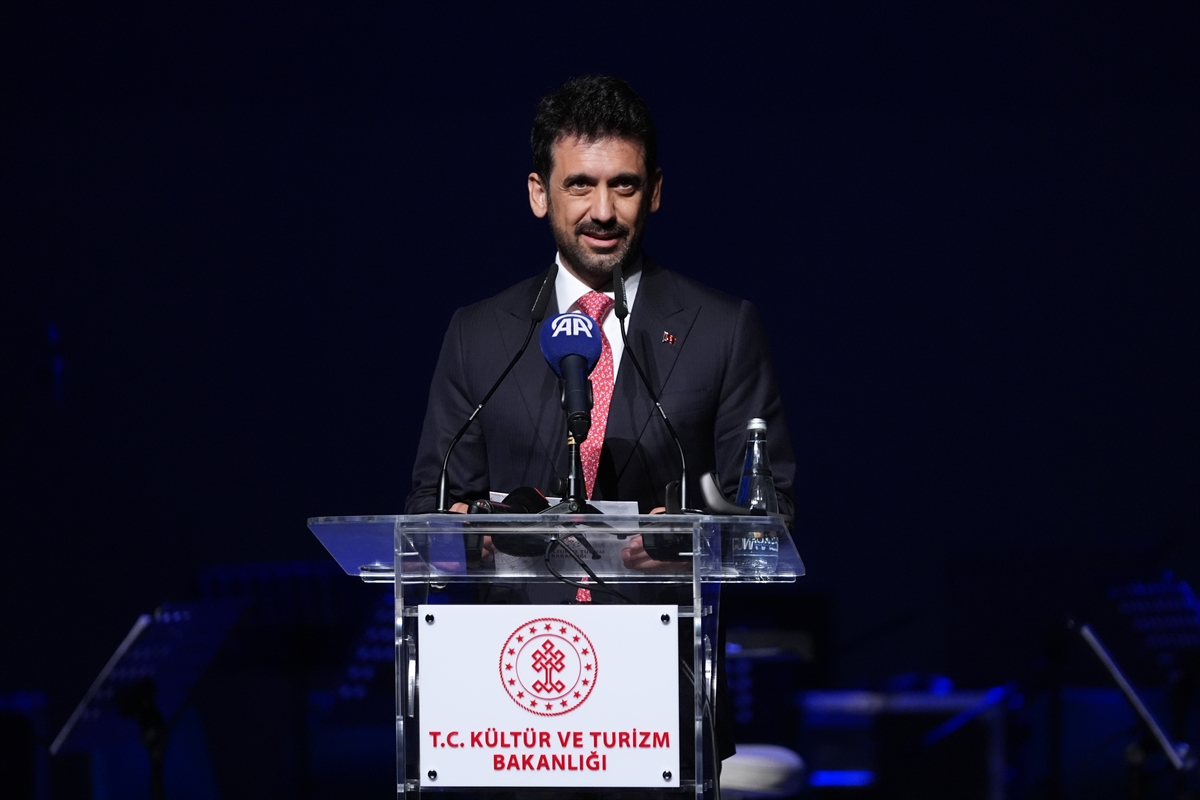 - Kültür ve Turizm Bakan Yardımcısı Batuhan Mumcu:
- "Gerek yapay