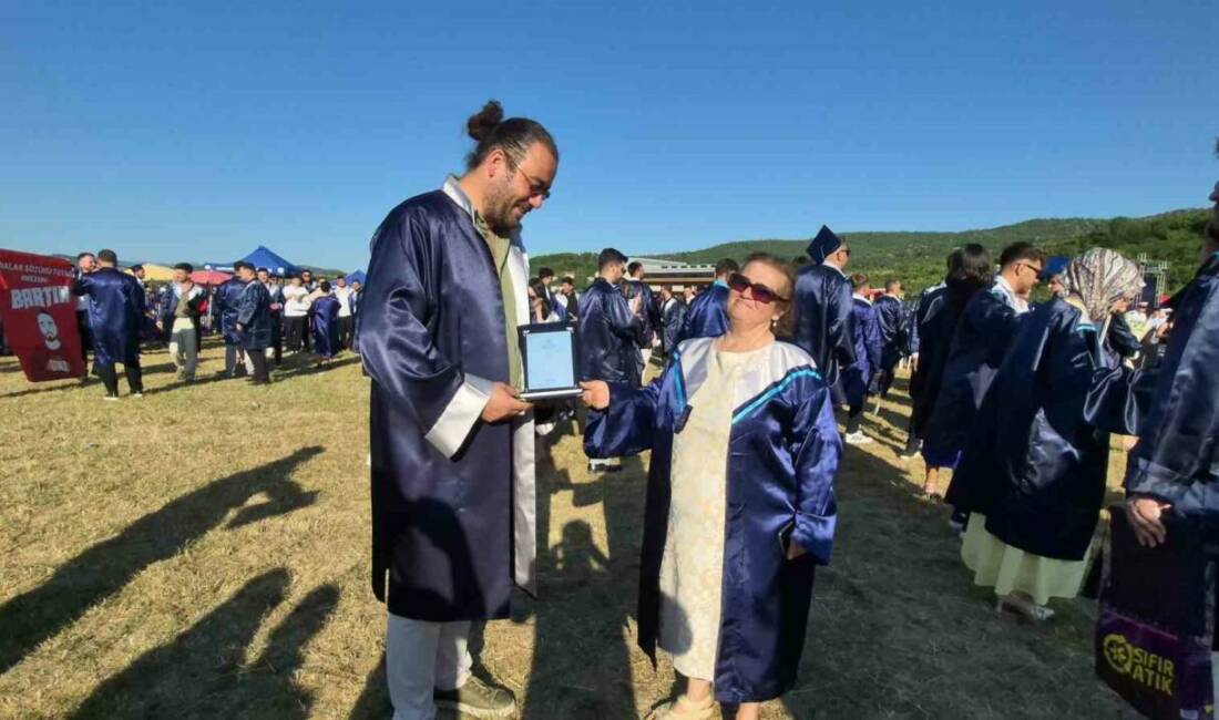 Bartın’ın Amasra ilçesinde yaşayan 59 yaşındaki Hatice Gülbezer, 2 yıl