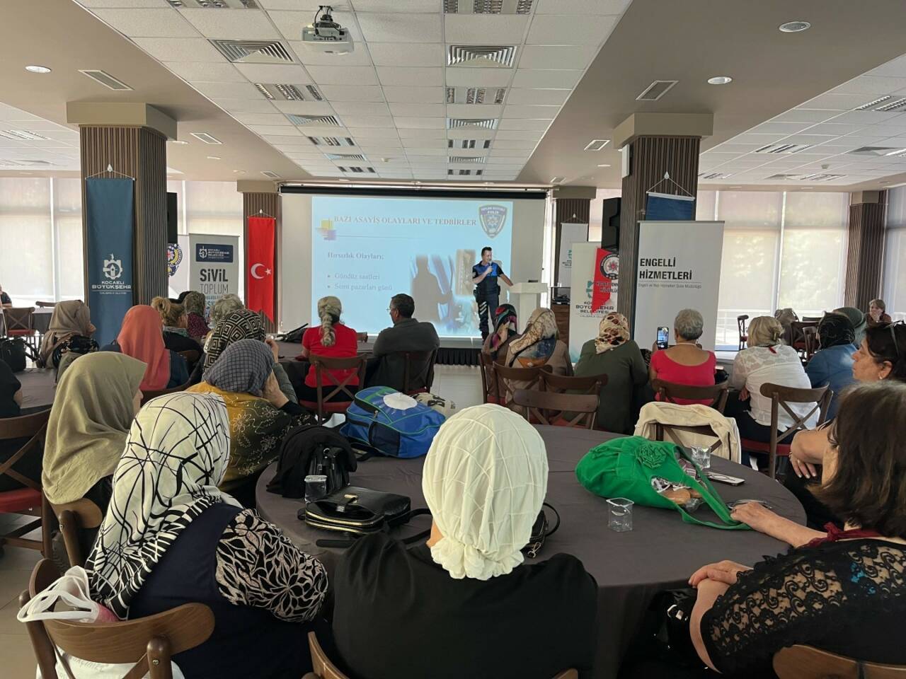 Kocaeli’de eğitim ve tatil programıyla 60 yaş üstü vatandaşlar hem
