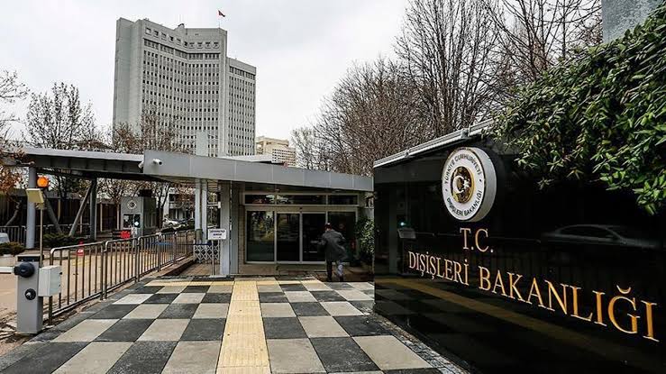 Dışişleri Bakanlığından yapılan açıklamada, “Suriye yönetiminin ve halkının, birlik ve