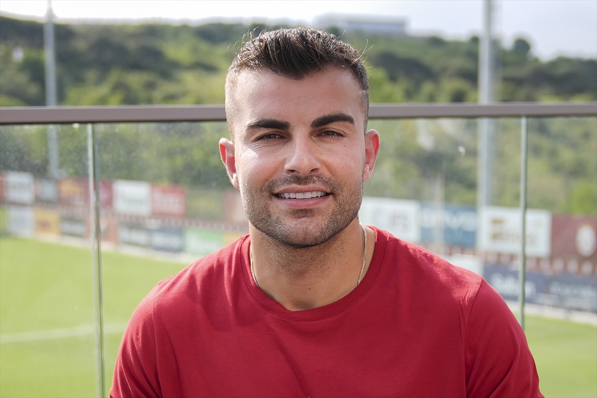- "Önümüzdeki sezon için üst üste 4. şampiyonluğu kovalayacağız. Üzerimizde