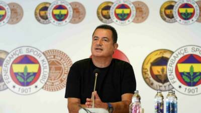 Fenerbahçe Kulübü, Asbaşkan Acun Ilıcalı’nın yönetim kurulu üyeliğinden ayrıldığını açıkladı.