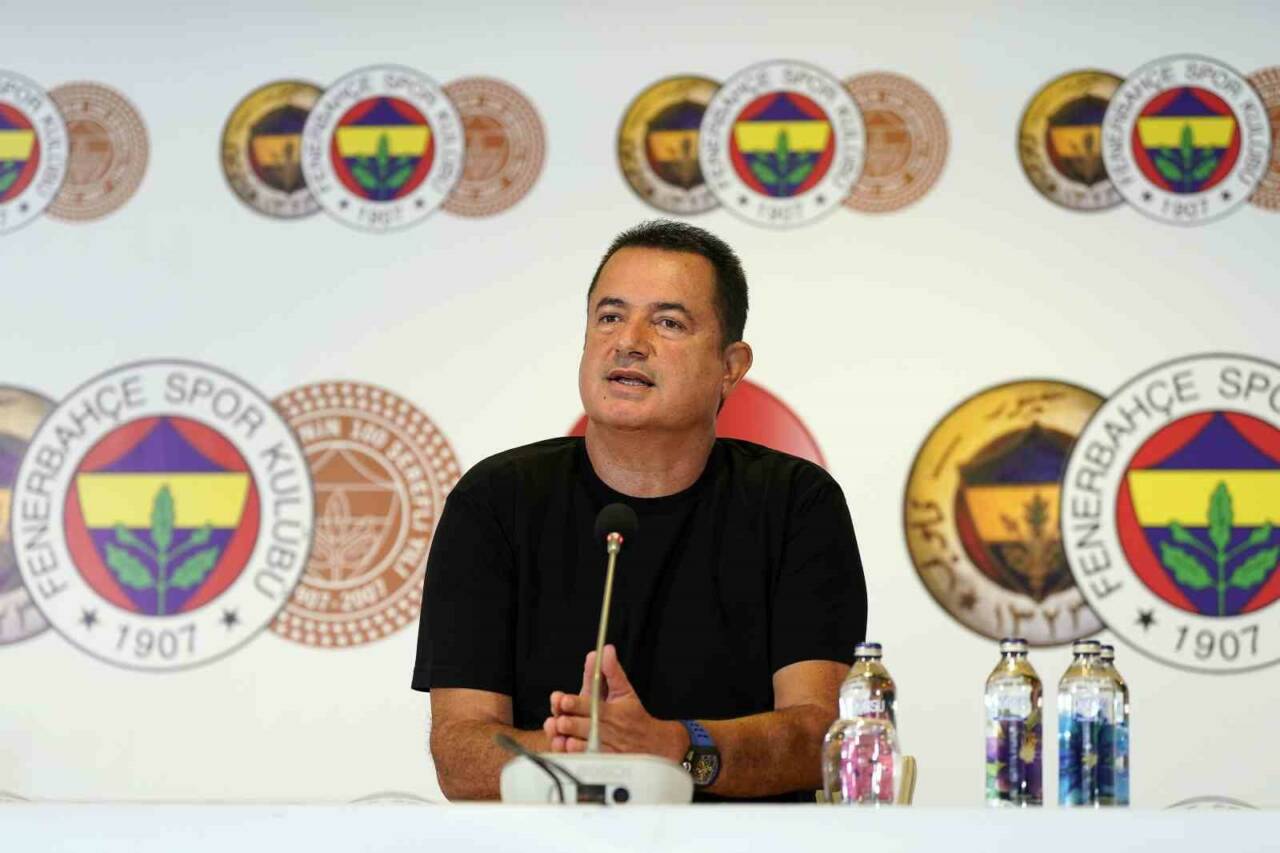 Fenerbahçe Kulübü, Asbaşkan Acun Ilıcalı’nın yönetim kurulu üyeliğinden ayrıldığını açıkladı.