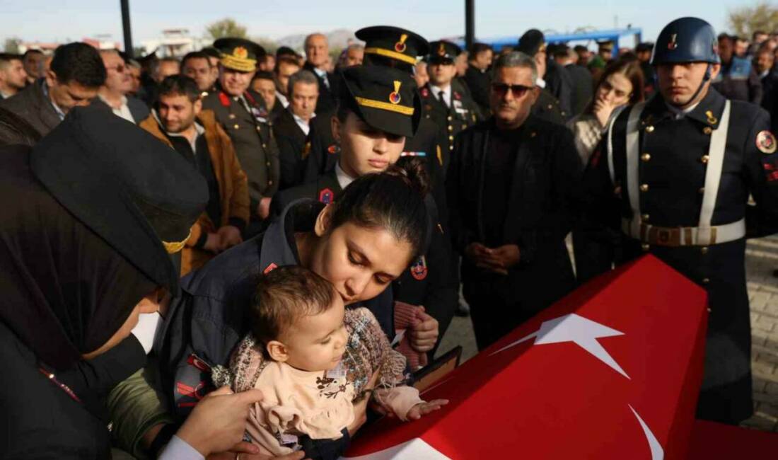 Bursa Adliyesi duruşma salonunda uğradığı silahlı saldırı sonucu şehit olan