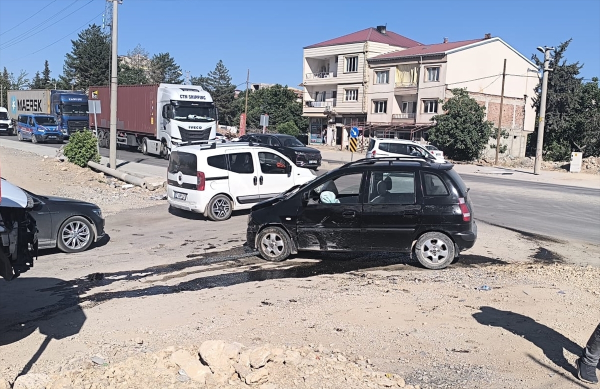 - Kaza anı bir iş yerinin güvenlik kamarasınca kaydedildi