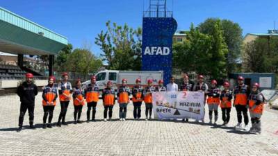 Van İl AFAD Müdürlüğü görevlileri tarafından Bitlis Genç Kızılay ekibine