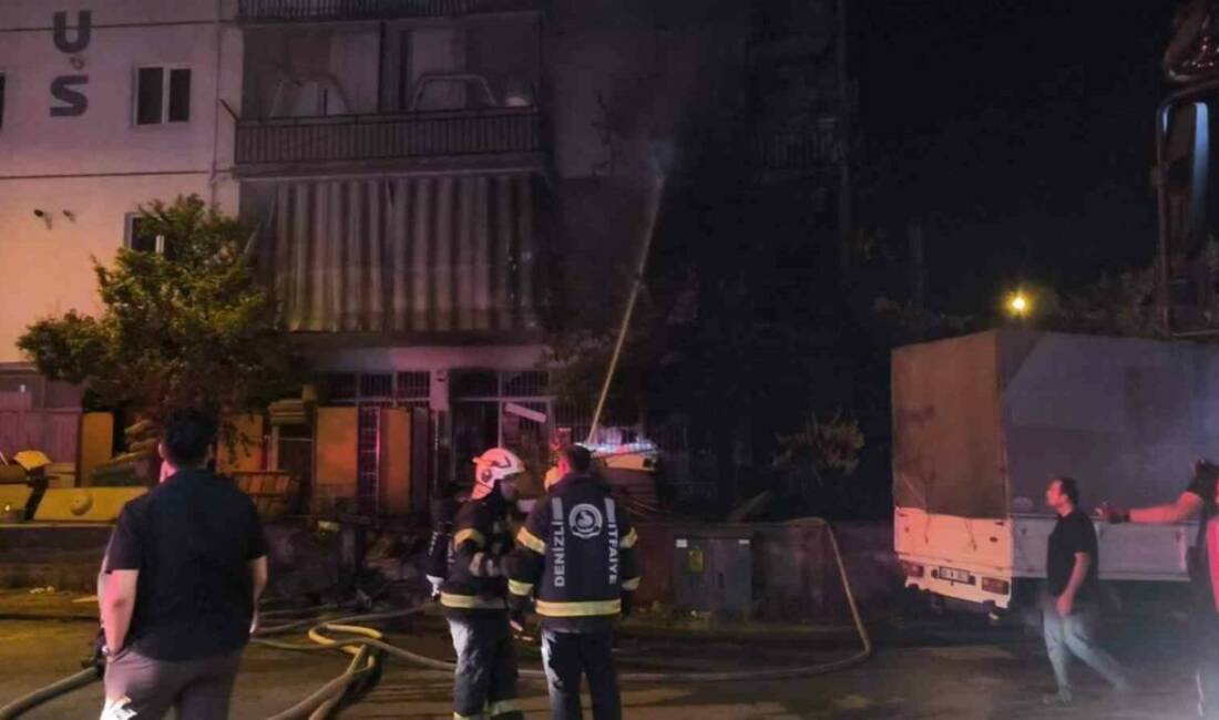 Denizli’de, bir binanın bahçesinde bulunan ağaç henüz bilinmeyen neden dolayı