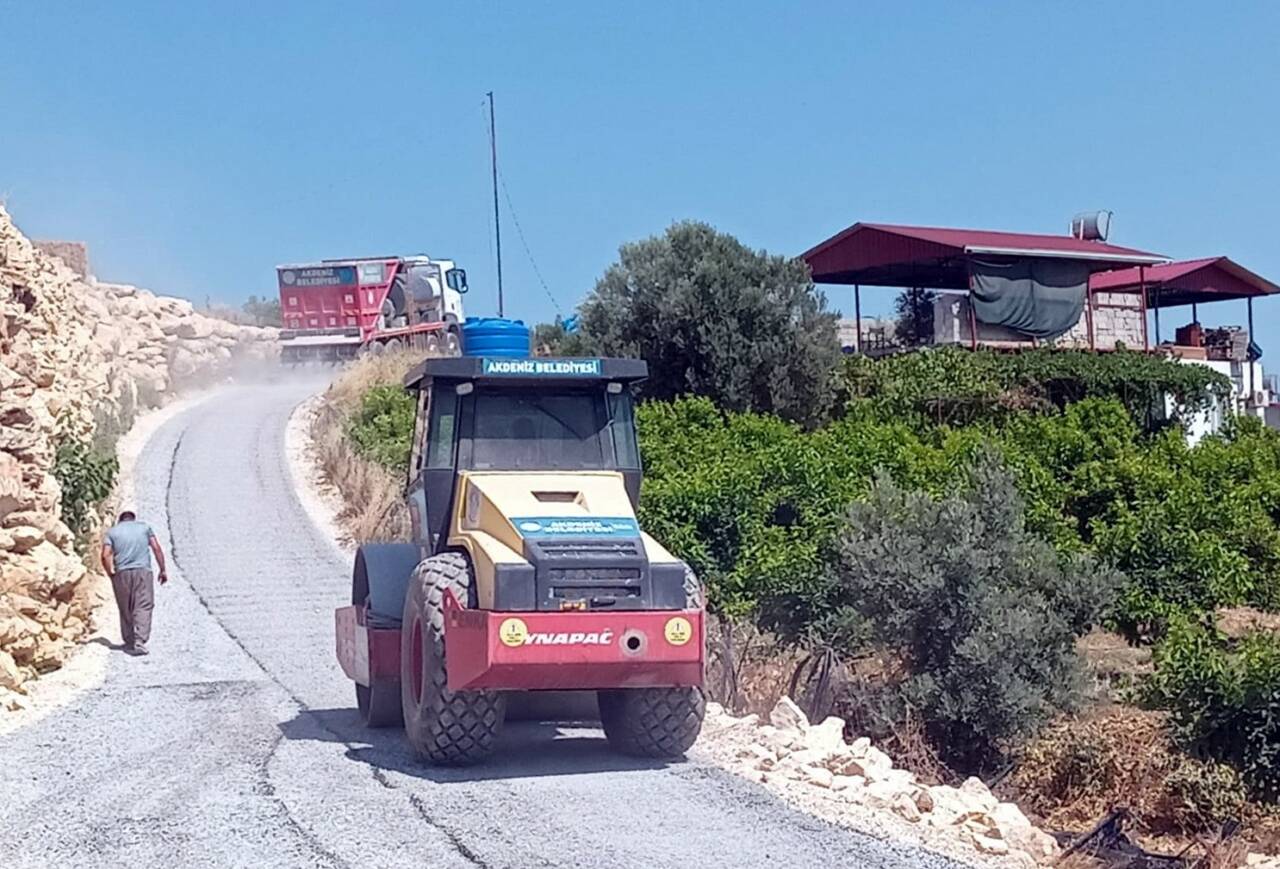 Mersin’in merkez ile Akdeniz Belediyesi, merkez-kırsal ayrımı yapmaksızın, ilçe genelinde