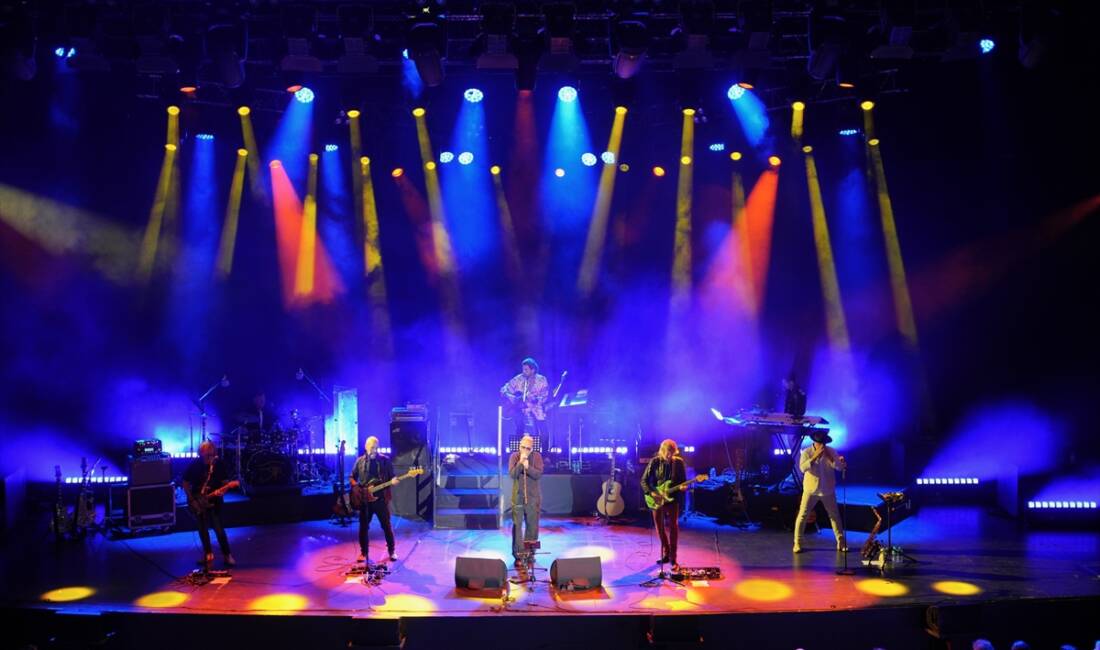İSTANBUL (AA) – Progresif rock ve senfonik müziğin önemli isimlerinden