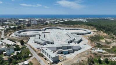 Antalya Büyükşehir Belediyesi’nin Alanya ilçesinde hayata geçirdiği ve toptancı hallerini