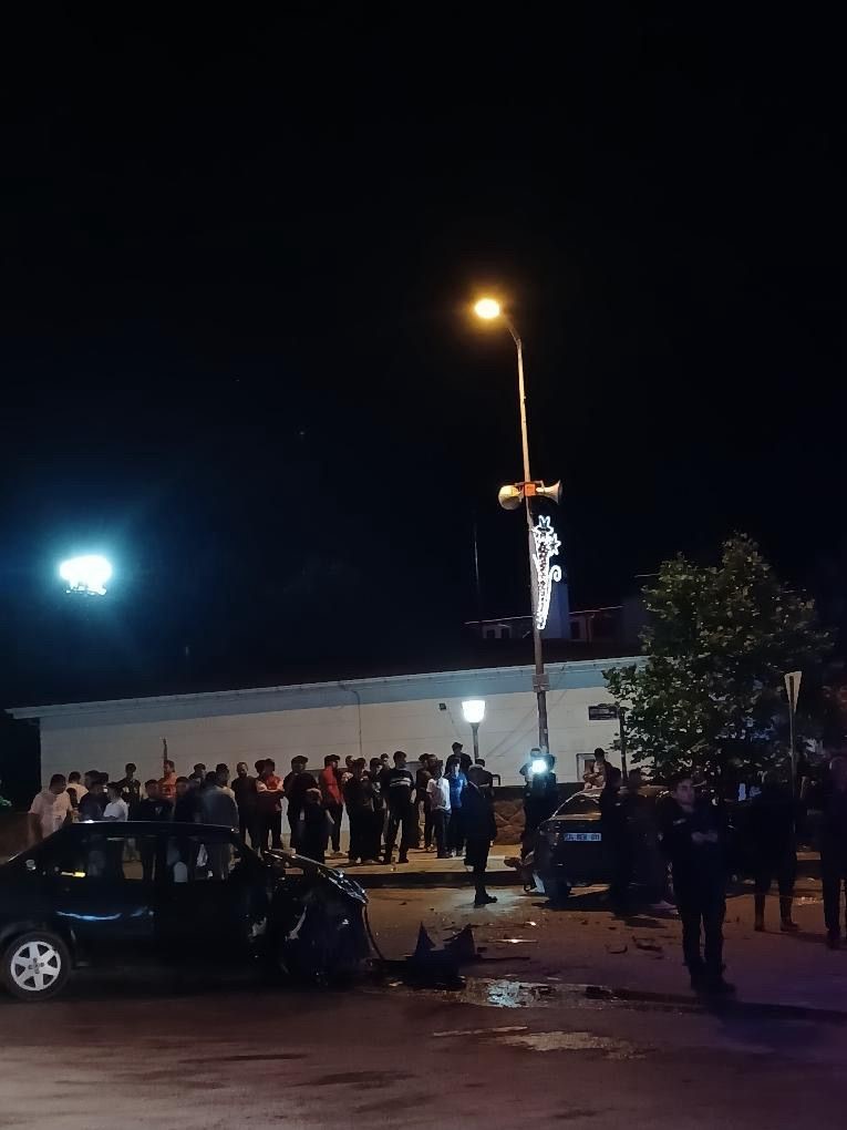 Ankara’nın Akyurt ilçesinde meydana gelen kazada bir araç ağır hasar
