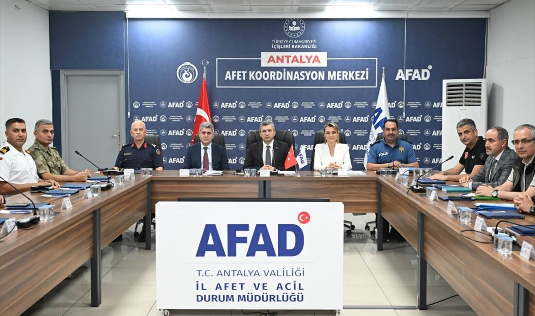 ANTALYA (AA) – Antalya Valisi Hulusi Şahin başkanlığında, İl Afet