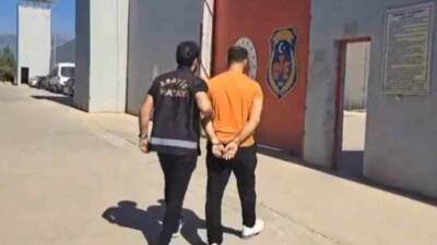 Hatay’ın Arsuz ilçesinde aranan şahısların yakalanmasına yönelik yapılan çalışmada kasten