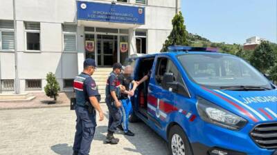 Artvin’in Borçka ilçesinde, hakkında 27 yıl kesinleşmiş hapis cezası bulunan
