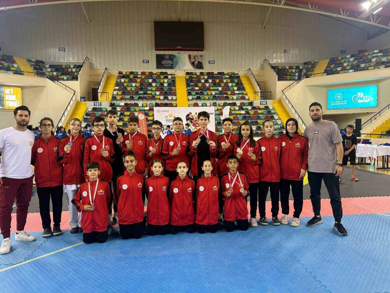 Balıkesir’de düzenlenen Anadolu Yıldızlar Ligi Taekwondo Grup Müsabakaları’nda ilimiz tarihi