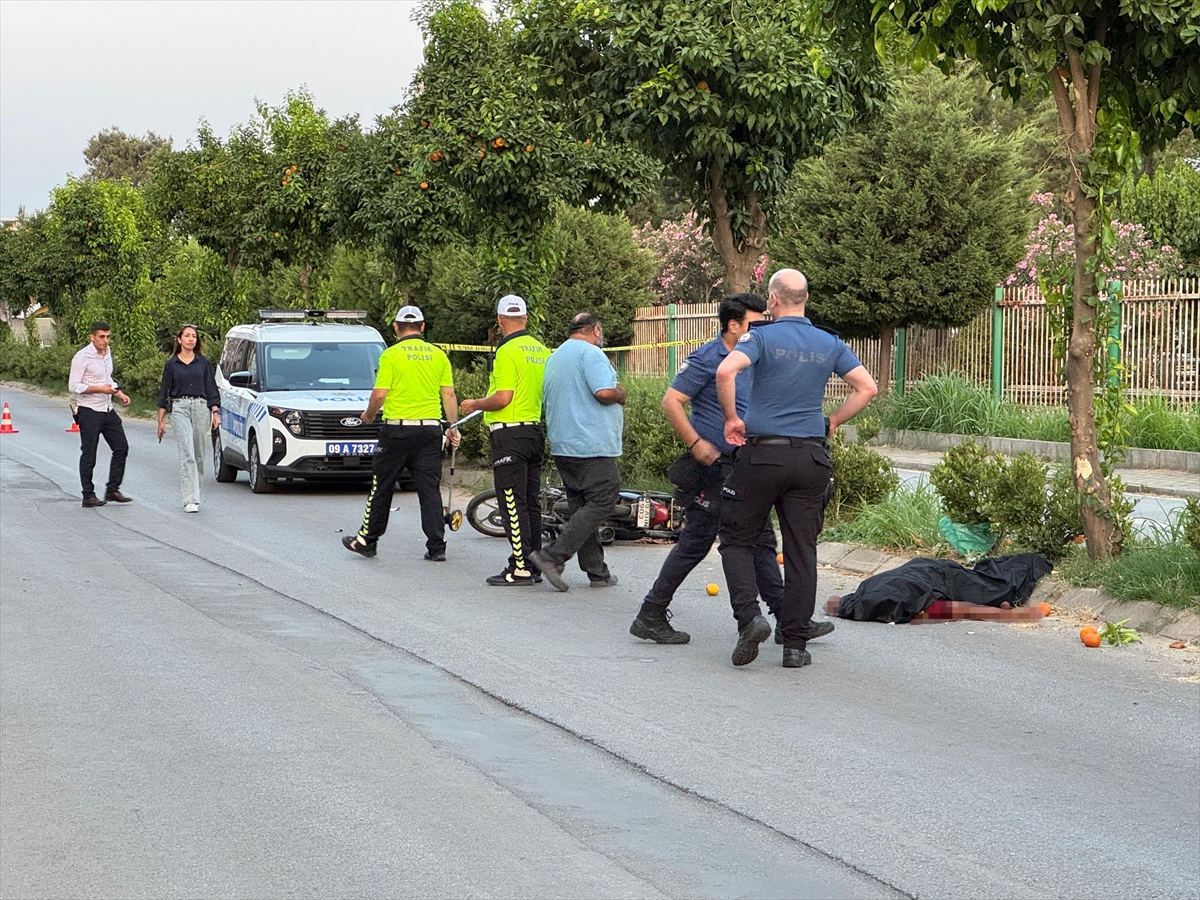 AYDIN (AA) – Aydın’ın Efeler ilçesinde ağaca çarpan motosikletin sürücüsü