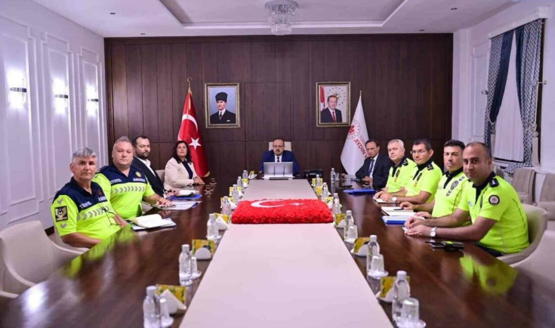 Aydın Valisi Yakup Canbolat başkanlığında, kent genelinde trafik güvenliğine yönelik