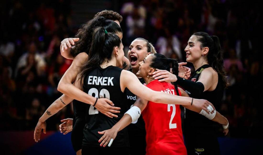 Gençlik ve Spor Bakanı Osman Aşkın Bak, Voleybol Milletler Ligi’nde