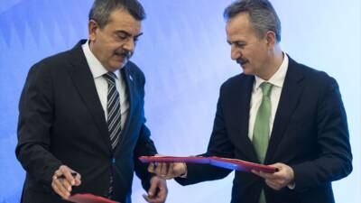 - "Proje okul mantığıyla meslek liselerimiz çok farklı bir noktaya