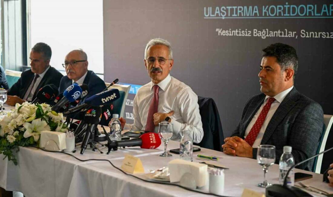 Ulaştırma ve Altyapı Bakanı Abdulkadir Uraloğlu: “70 civarında yap-işlet-devret projesinde