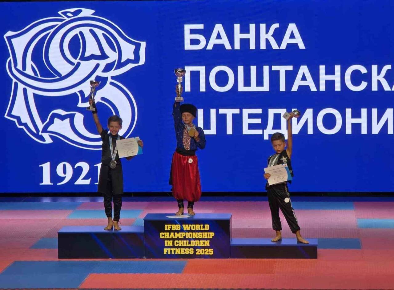 Balıkesir Burhan Erdayı İlkokulu 3. sınıf öğrencisi Emrah Şenay, başarıdan