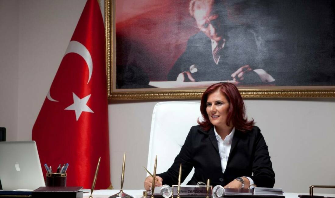 Tüm vatandaşların bayramını kutlayan Aydın Büyükşehir Belediye Başkanı Özlem Çerçioğlu;