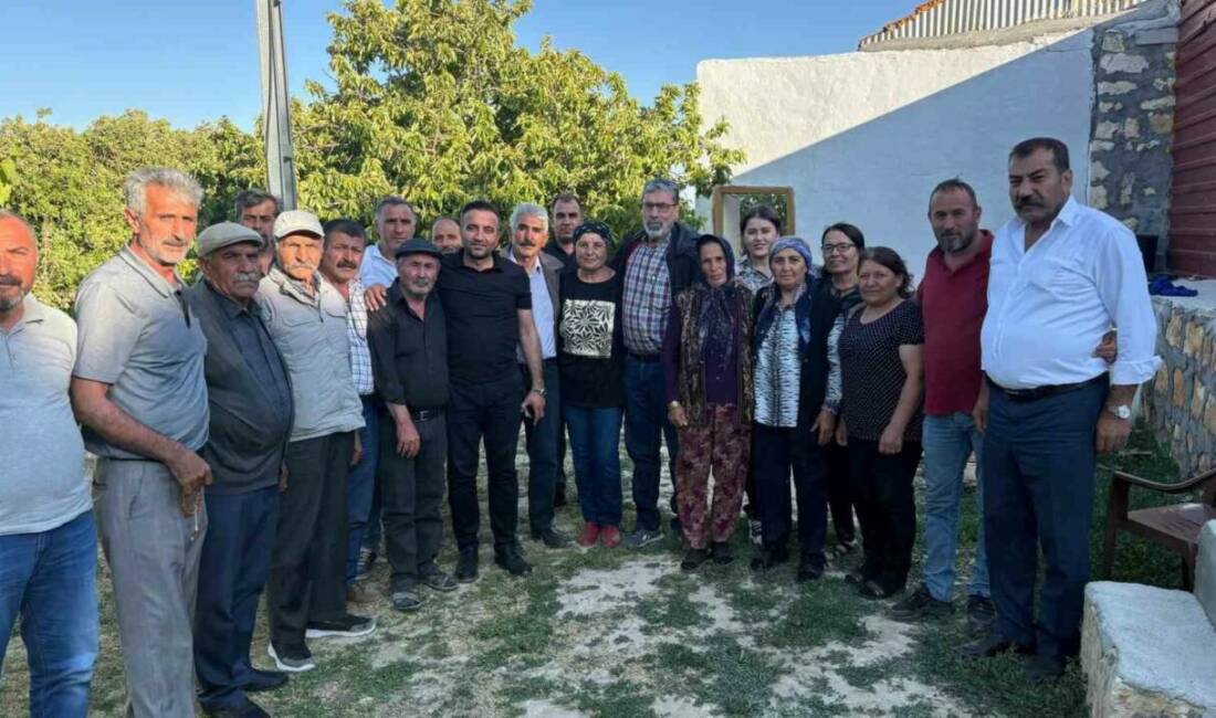 Akçadağ Belediye Başkanı Hasan Ulutaş, mahalle ziyaretleri kapsamında vatandaşlarla bir
