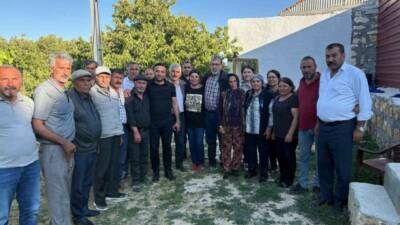 Akçadağ Belediye Başkanı Hasan Ulutaş, mahalle ziyaretleri kapsamında vatandaşlarla bir