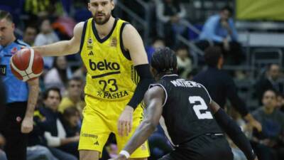 Türkiye Sigorta Basketbol Süper Ligi play-off final serisi Fenerbahçe ile