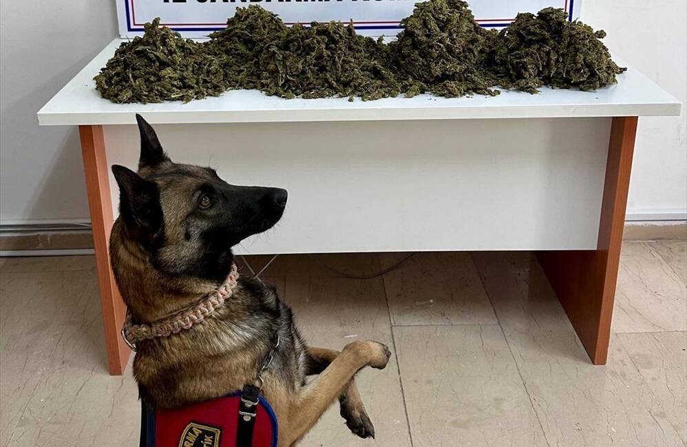 BATMAN (AA) – Batman’da bir araçta 4 kilogram kubar esrar