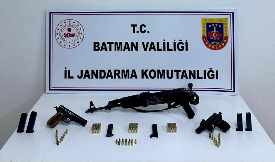 Batman’da jandarma takibinden kaçarken attığı çuvalda uzun namlulu silah ele