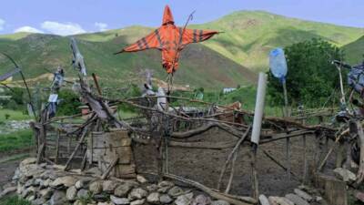 Batman’ın Sason ilçesinde esiciler, kurt ve ayı korkusundan hayvanlarını korumak