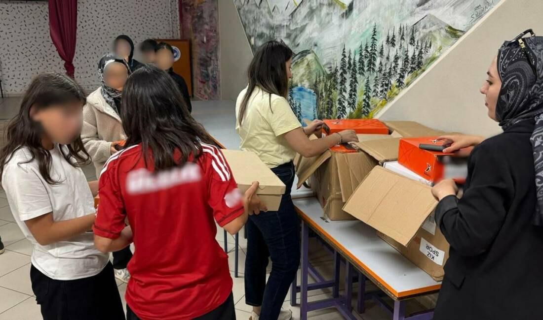Sosyal Yardımlaşma ve Dayanışma Vakfından destek alan ailelerin ilkokul ve